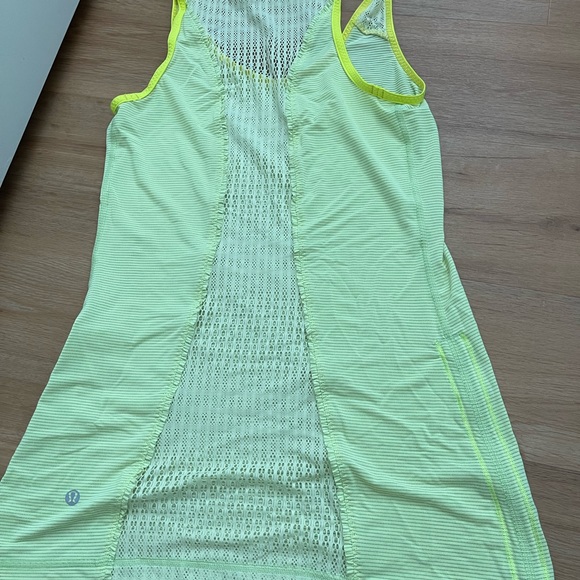 Lululemon shirts size 4 sold individually - Picture 3 of 13